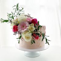 Torte Gerbera rosa mit Drip